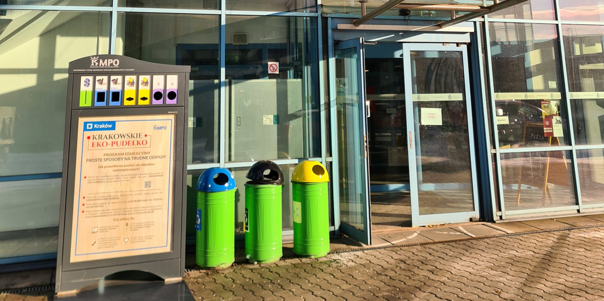 Eko-pudełko z Miejskiego Przedsiębiorstwa Oczyszczania w Krakowie